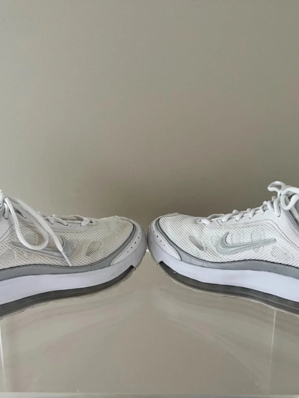 Nike Air Max Womens Size 10 White Pure Platinum